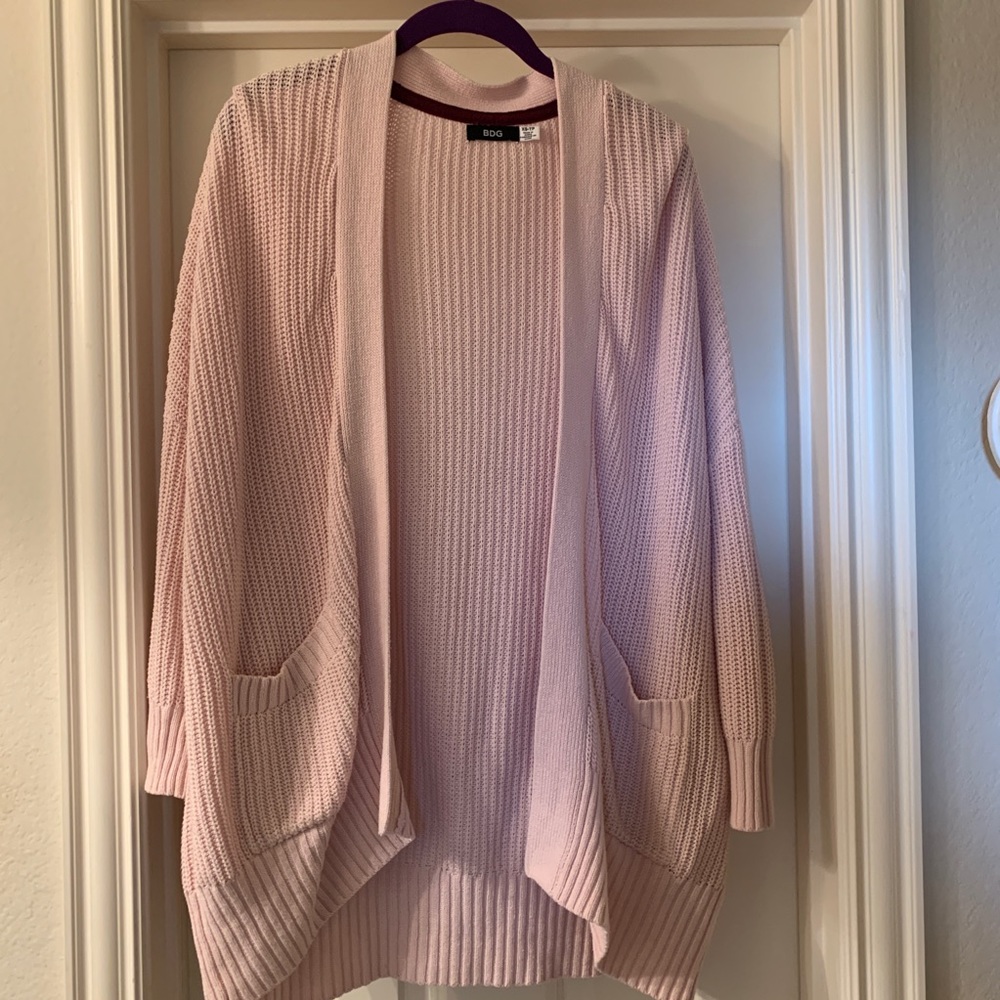 LIGHT PINK SWEATER!